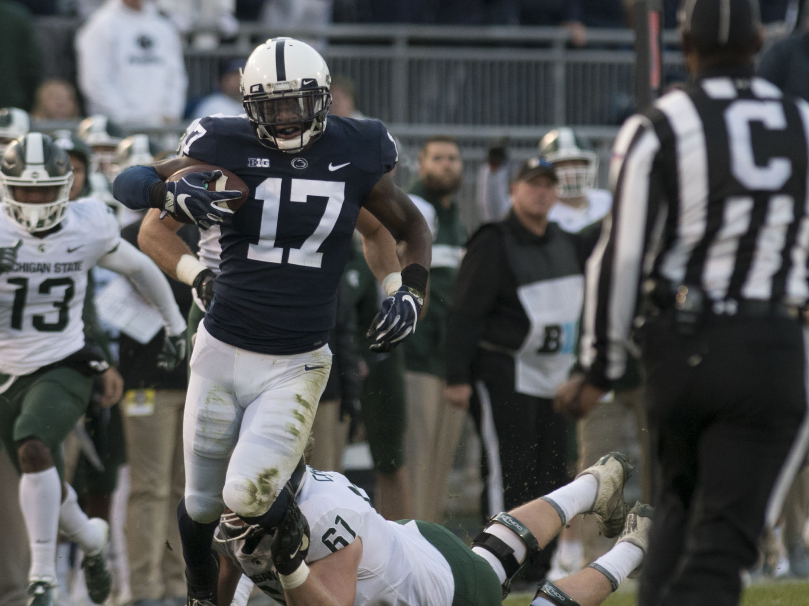 Football vs. Michigan State, Garrett Taylor (17)
